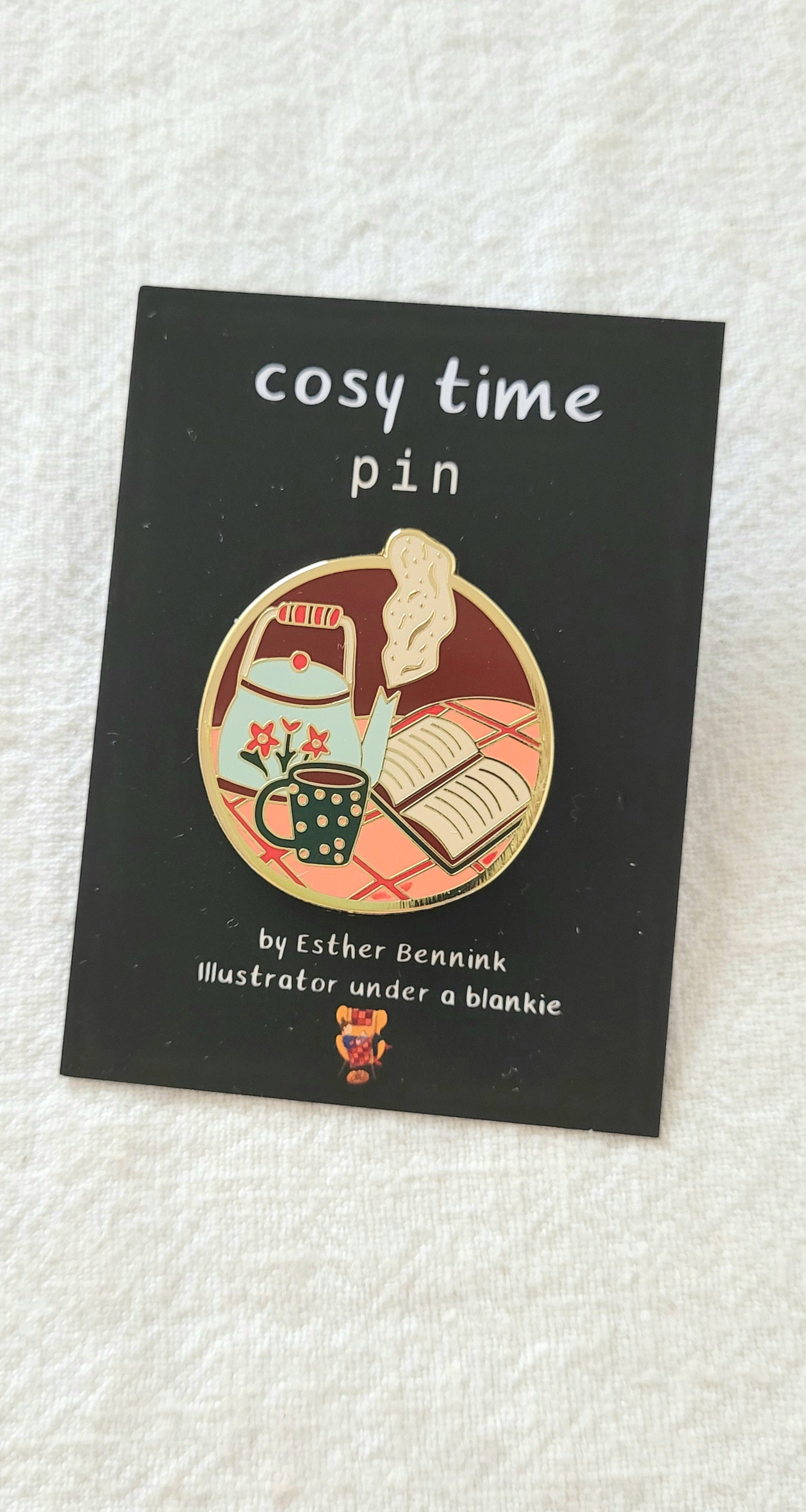 Cosy time pin