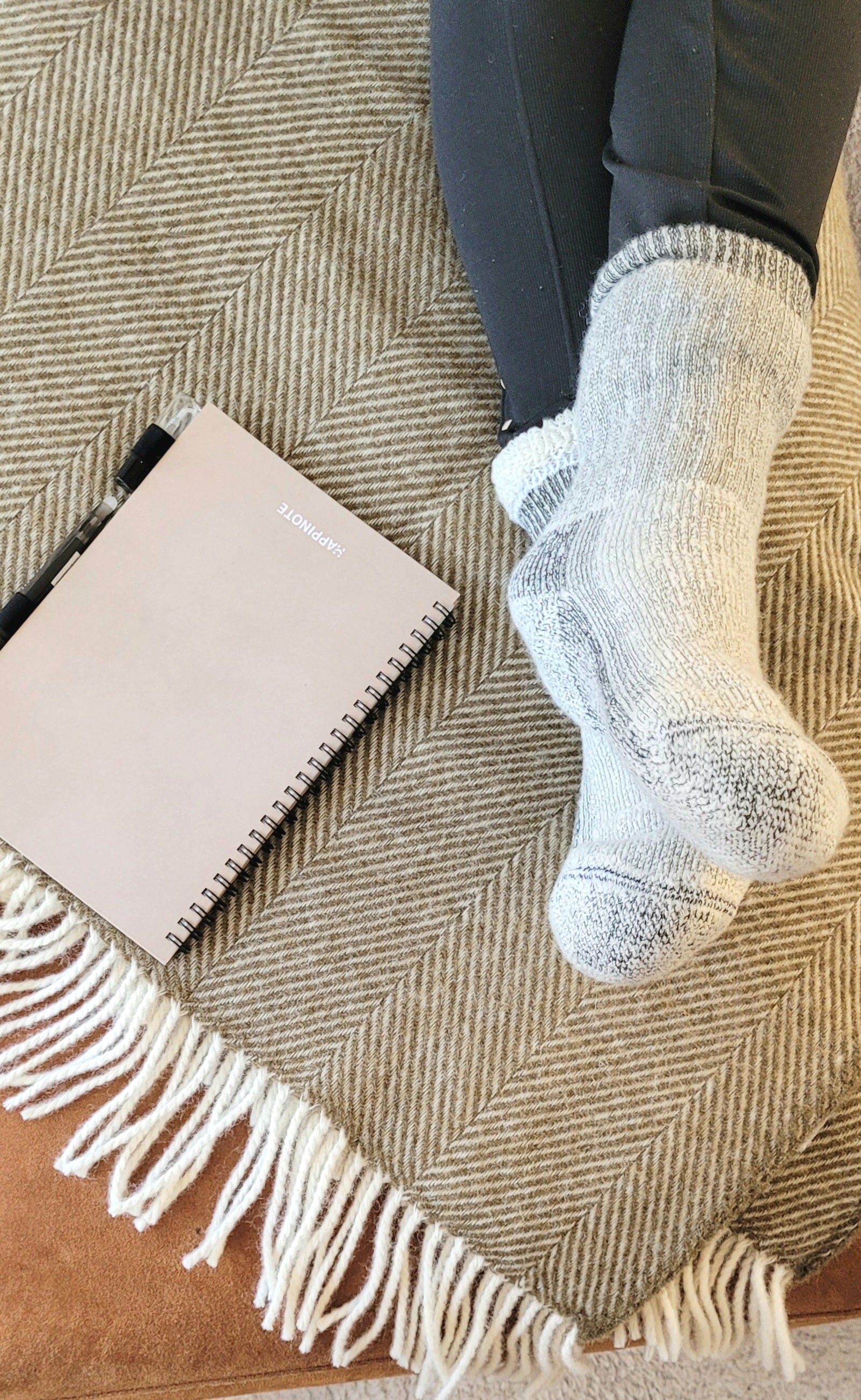 Wollen deken visgraat olijf